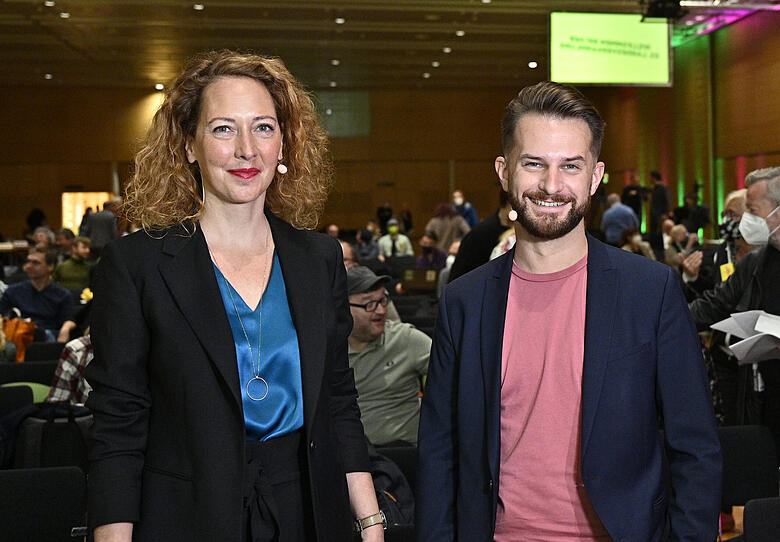 Neue Führung: Die nicht amtsführende Stadträtin Judith Pühringer und ihr Stadtrats-Kollege Peter Kraus stehen künftig als Team den Wiener Grünen vor.