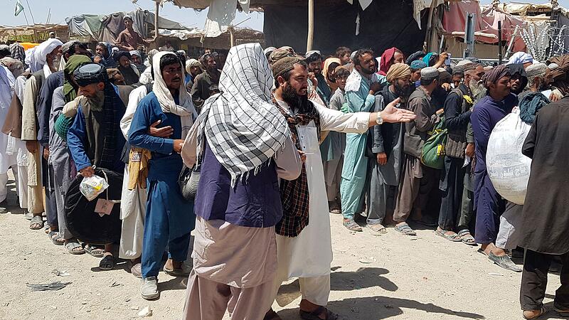 Kapitulation vor den Taliban: Präsident geflohen