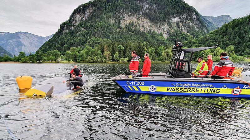 Sailing boat capsized in Lake Hallstatt