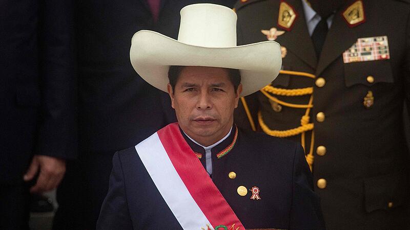 FILES-PERU-POLITICS-INAUGURATION-CASTILLO