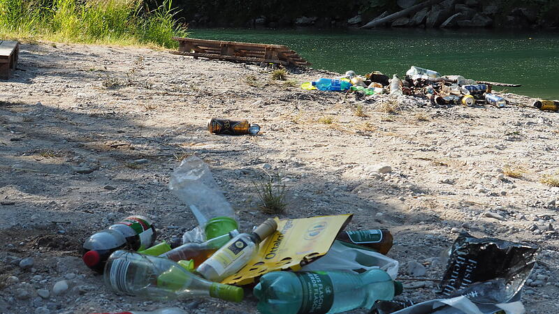Schüler fanden Müllberge an der Steyr: Stadt säubert zwei Mal wöchentlich