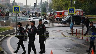 Bombenanschlag: Explosionen und Schüsse in Ankara