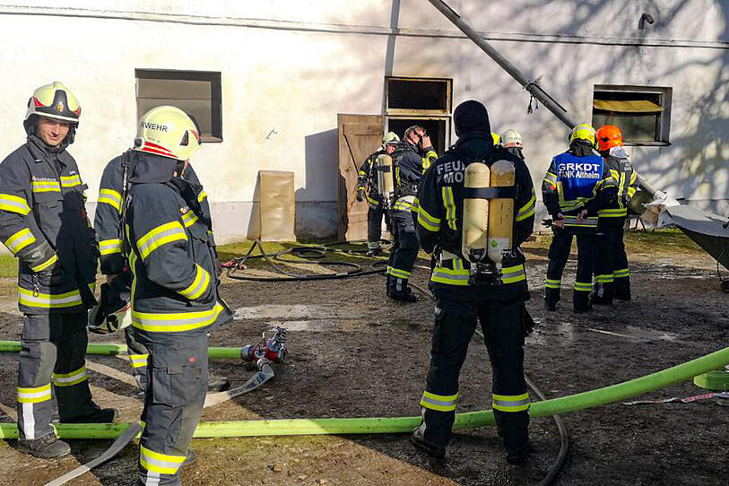 Brand in Schweinestall in Mühlheim am Inn