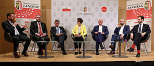 In der Vorwoche fand Demokratiesymposium mit Diskussion aller Landtagsklubobleute statt.