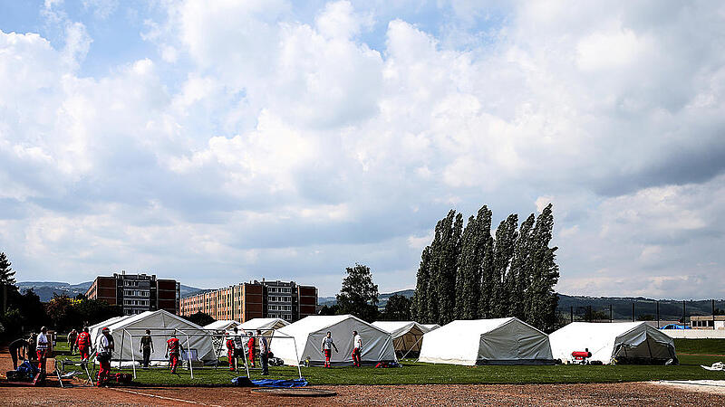 Weitere Zelte für Flüchtlinge