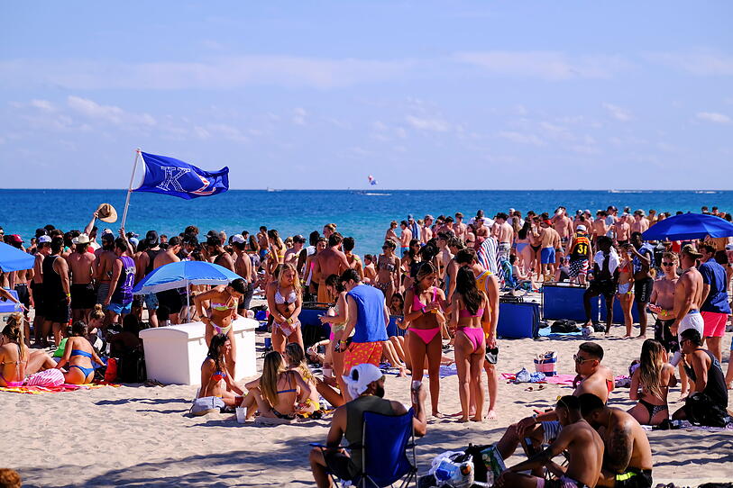 Party trotz Pandemie: "Spring-Breakers" feiern in Miami