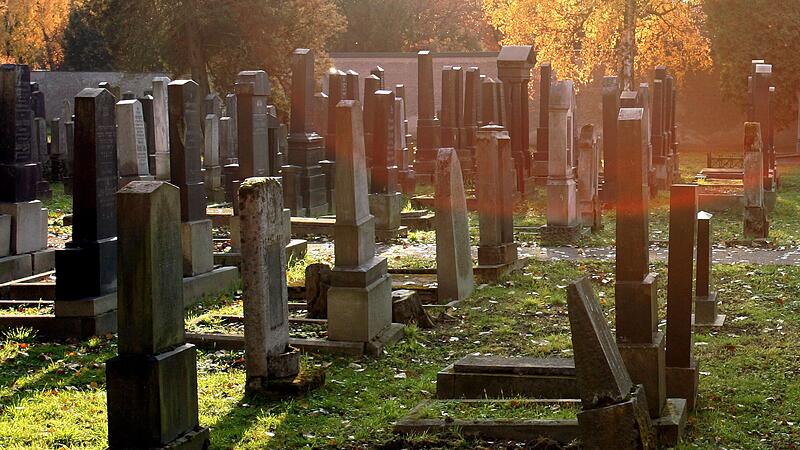 Jewish Cemetery: City takes over maintenance