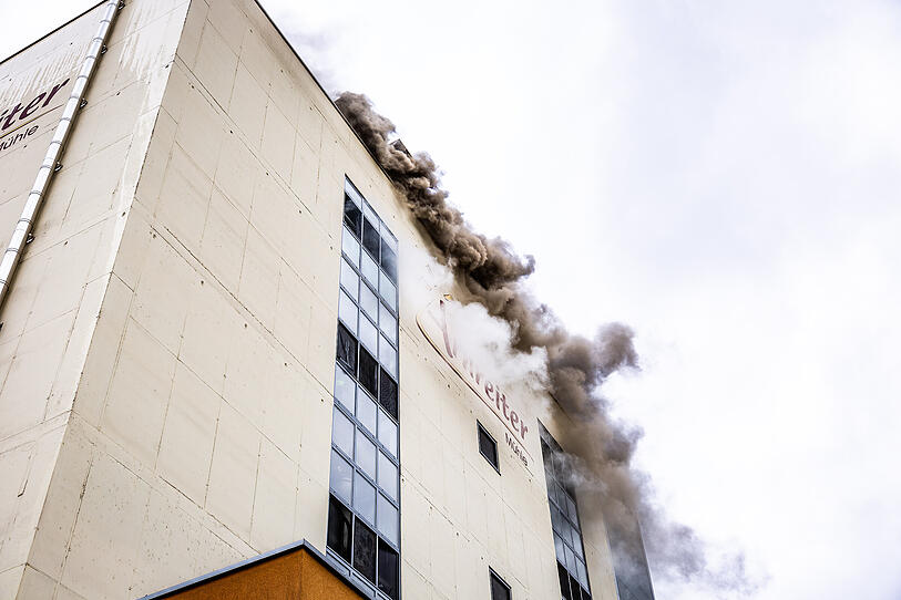 Großeinsatz in Wallern: Brand in Mühle