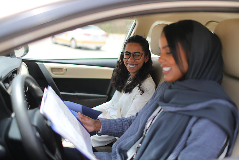 Endlich: Araberinnen dürfen Autofahren
