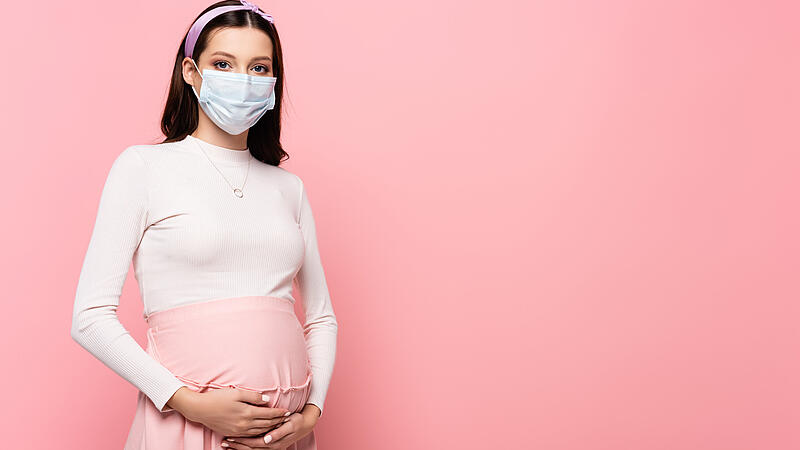 Sollten sich Schwangere doch gegen Covid-19 impfen lassen?