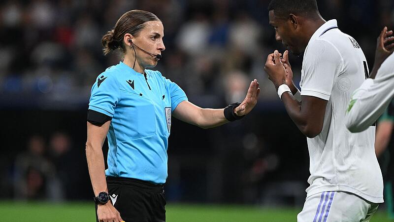 Former top referee thinks the World Cup referees are too weak