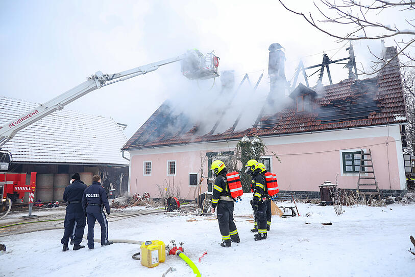 Vater rettete drei Kinder aus brennendem Haus