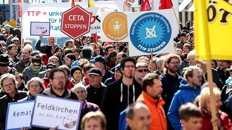 Tausende demonstrierten in Linz gegen TTIP