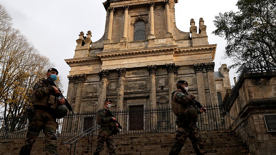 France raises security threat level to highest