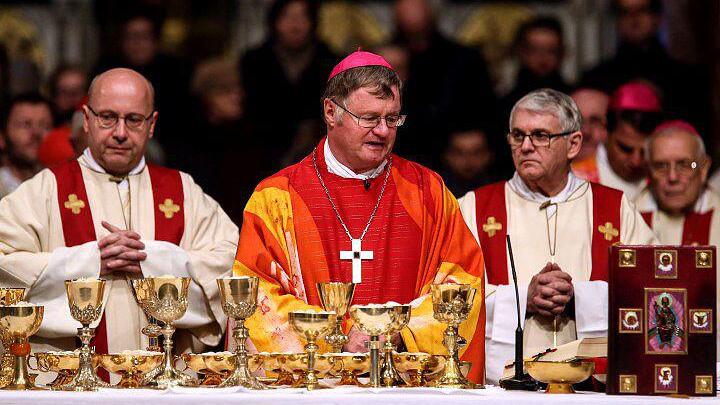 Amtseinführung des neuen Bischofs Manfred Scheuer