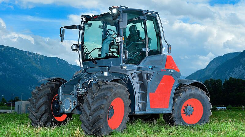 Goiserer Erfinder vereint mit "Syn Trac" einen Traktor, Unimog und Lkw