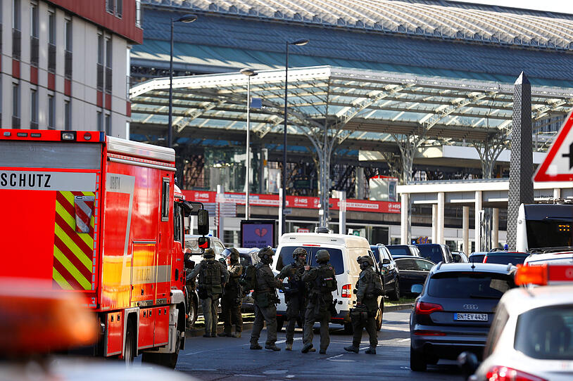 Geiselnahme in Köln: Hauptbahnhof gesperrt