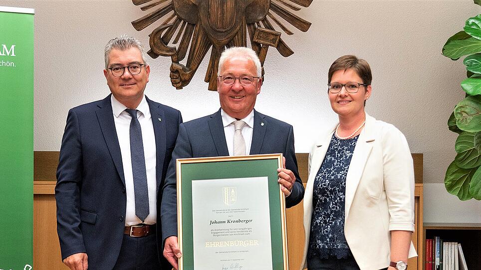 Ex-Bürgermeister Kronberger ist nun Ehrenbürger