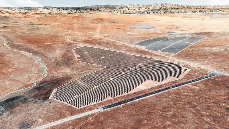 Sonnenstrom für 45.000 Haushalte: Garstner bauen in der Atacama-Wüste