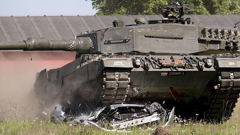 Panzer Leopard in Wels