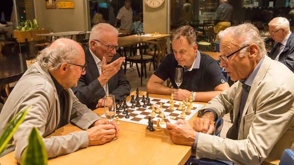 Vöcklabrucker krönte sich auf Kreta zum Schach-Seniorenweltmeister