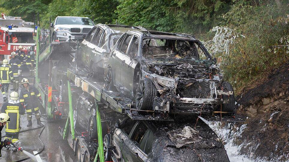 200.000 Euro Schaden bei Brand von Pkw-Transporter