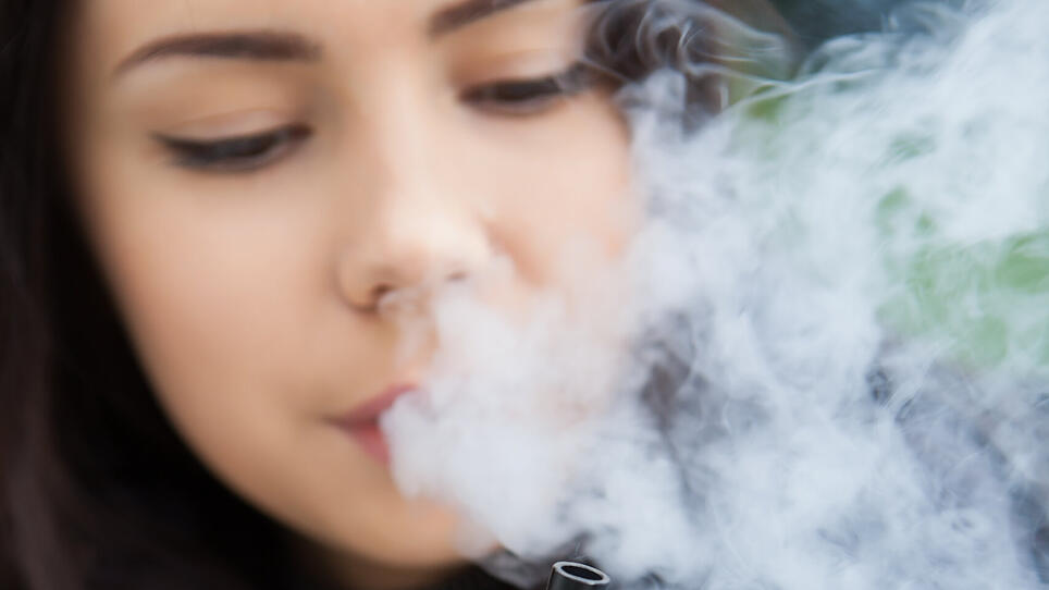 E-Zigaretten können beim Rauchstopp helfen