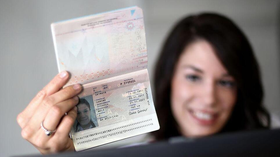 Ansturm auf Oberösterreichs Passämter Jeder sechste Reisepass läuft heuer ab