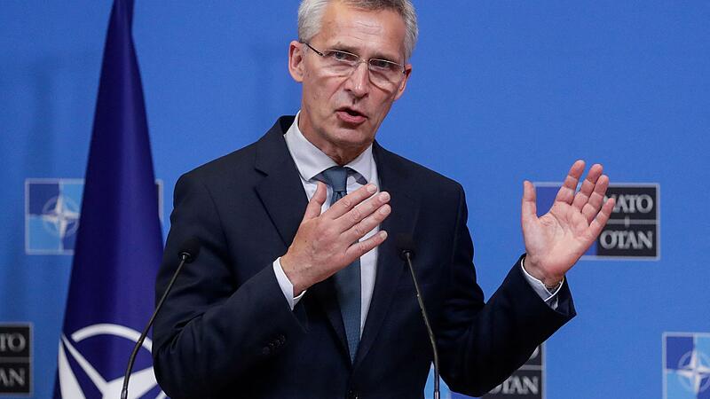 NATO-Chef warnt Russland und Weißrussland