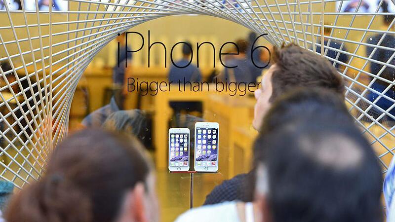 Verkaufsstart für das neue iPhone 6: Positive Reaktionen und Kritik an iOS8