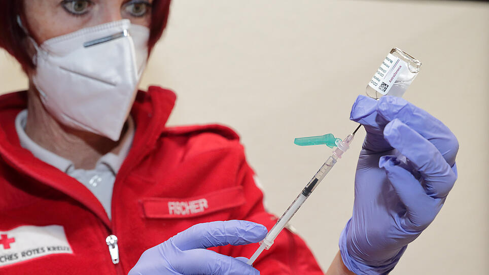 Rotes Kreuz gibt alles: "Wir impfen uns aus der Krise"