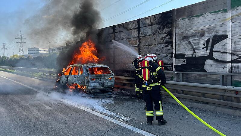 Eltern retteten Kind aus brennendem Auto