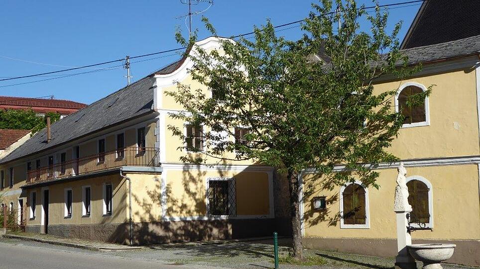 "Davidhaus": Das älteste Haus im Herzen Neukirchens steht zum Verkauf