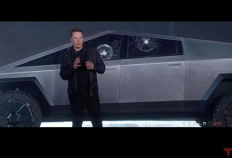 "Cybertruck": Tesla präsentierte futuristischen Elektro-Pickup