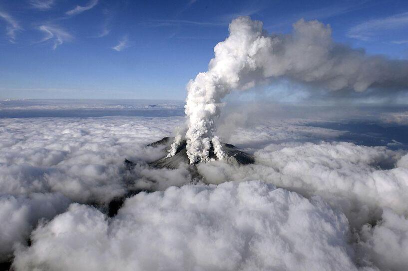 Vulkan Ontake ausgebrochen