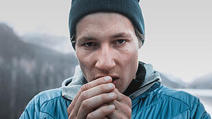 Schweizer Skilegende Marco Odermatt und Longines präsentieren eine neue Conquest Limited Edition