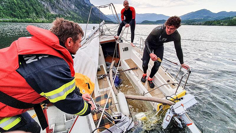 Boat capsized: rescue operation on Lake Hallstatt
