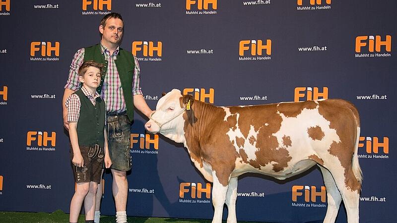 Extraordinary calf auction in Ried
