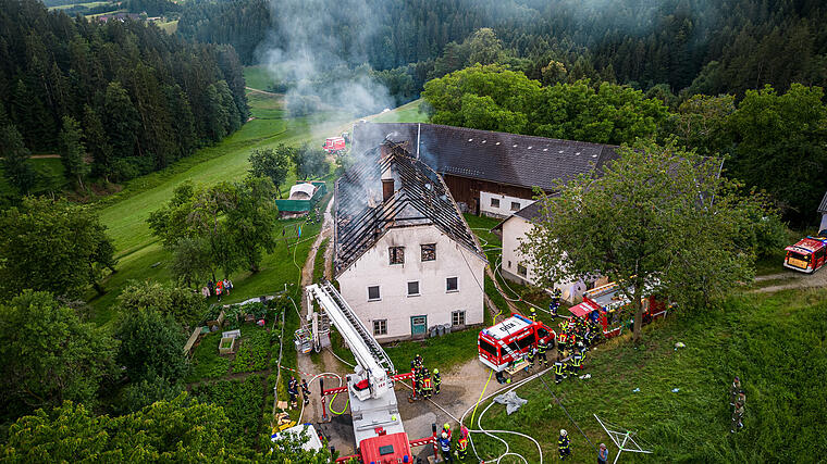 Dachstuhl in Waldhausen in Brand geraten
