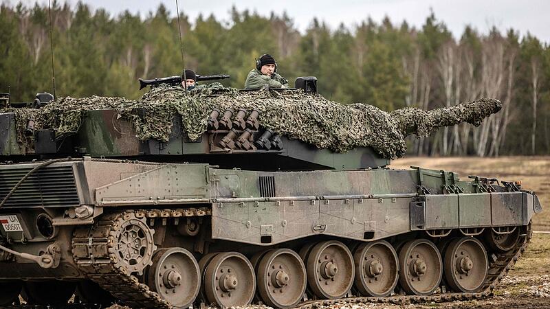 Germany sends four more Leopard 2 tanks to Ukraine
