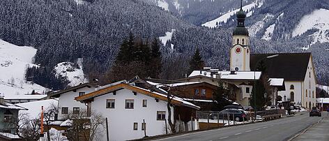 "Im Wesentlichen ein Skikurs": Was die Briten nach Tirol brachte