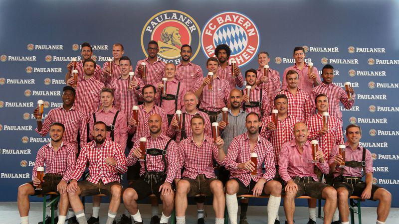 Paulaner FC Bayern Lederhosenshooting