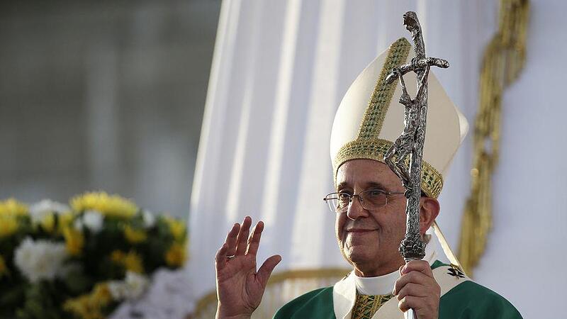 Papst gegen Mafia und Giftmüll