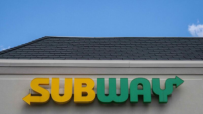 Sandwich worth billions: Financial investor swallows sandwich chain Subway
