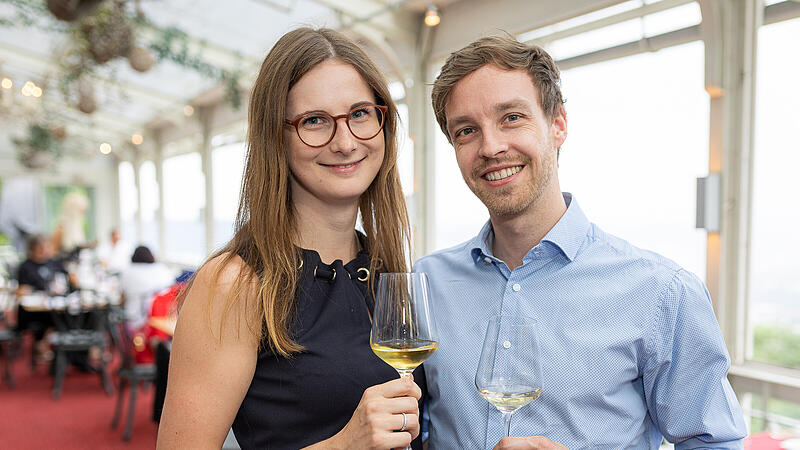 Furiose Weinshow in Linz: Doppelsieg von Hiedler