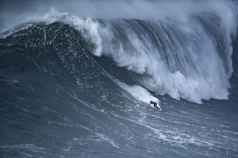 Surf-Saison: Die Wellen-Wunder von Nazaré