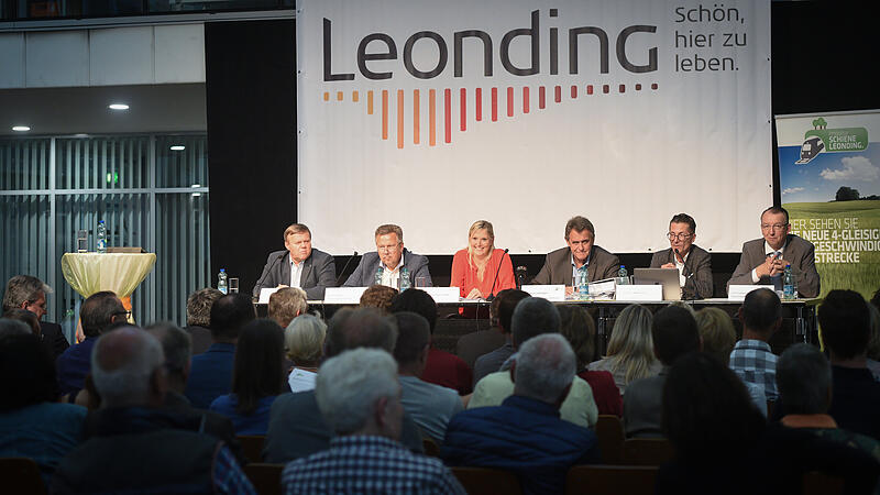 Leonding, Sabine Naderer-Jelinek, Westbahn-Einhausung