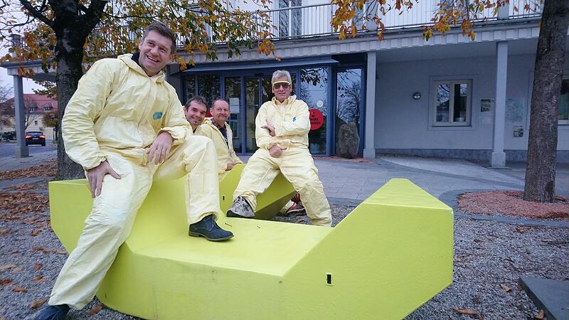 Faschingsscherz: SoKo "Gelber Sack" jubelte braven Mitbürgern Mist unter