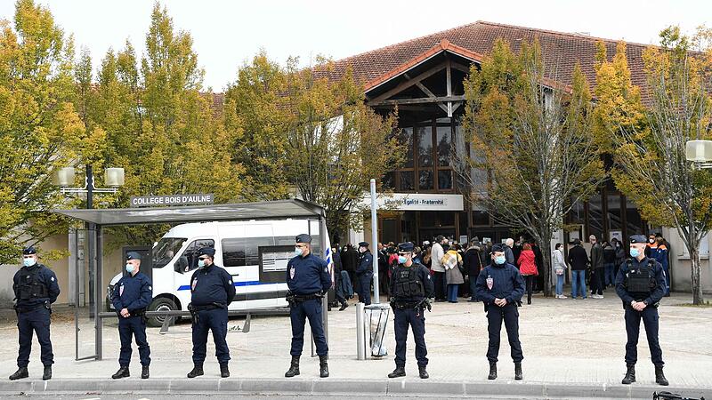 FILES-FRANCE-ATTACK-EDUCATION-JUSTICE-TRIAL