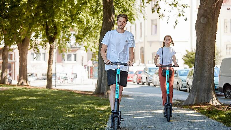 Ohne Helm: E-Scooter als rollendes Risiko